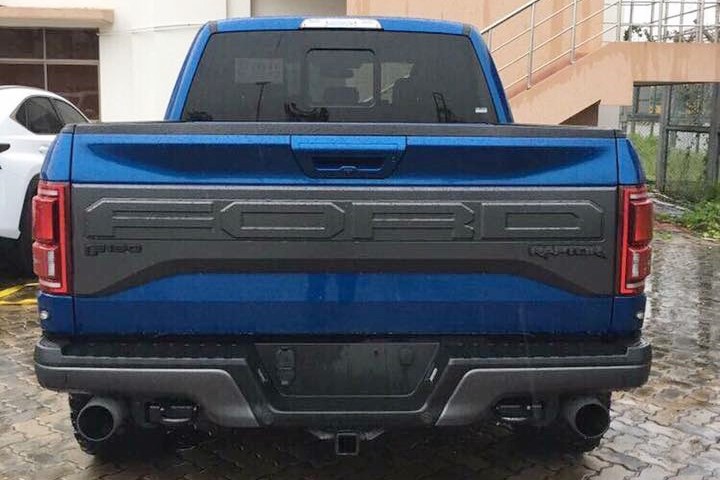 Sieu ban tai Ford F-150 Raptor 2017 gia 4,5 ty ve VN-Hinh-3